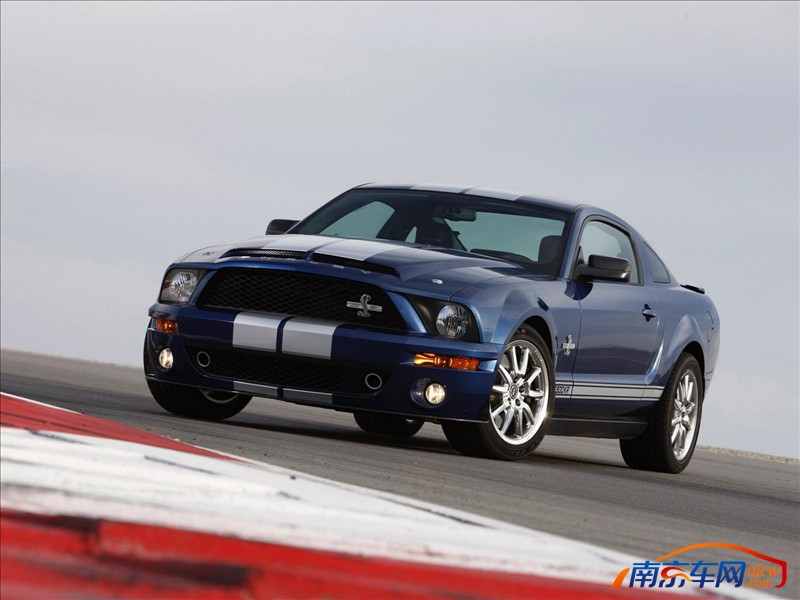 2008款福特野马蝰蛇gt500kr高清图片