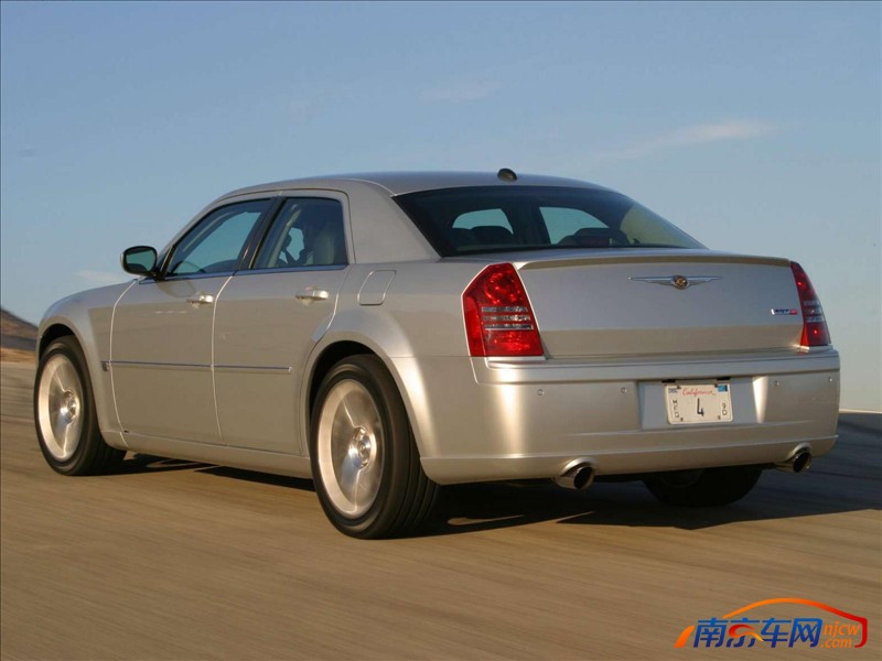 2005款克莱斯勒300csrt8