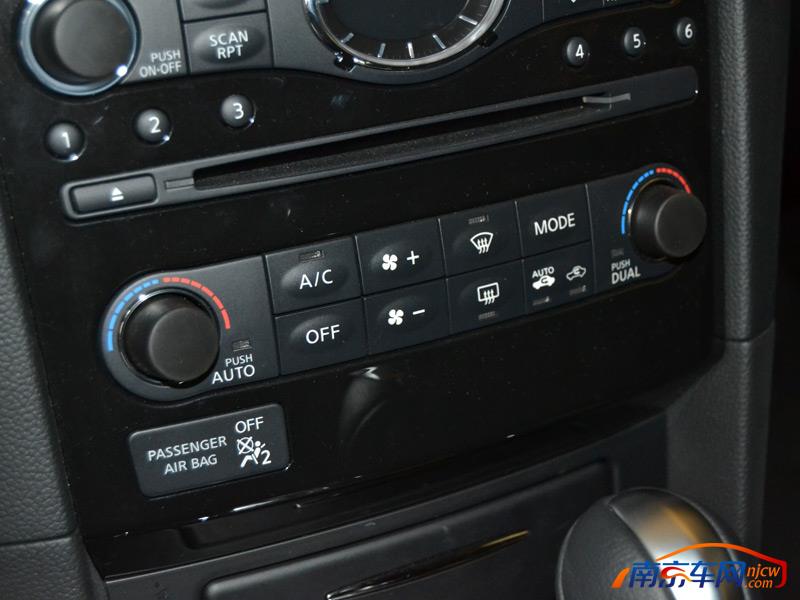 2014款 英菲尼迪 qx70 中控台