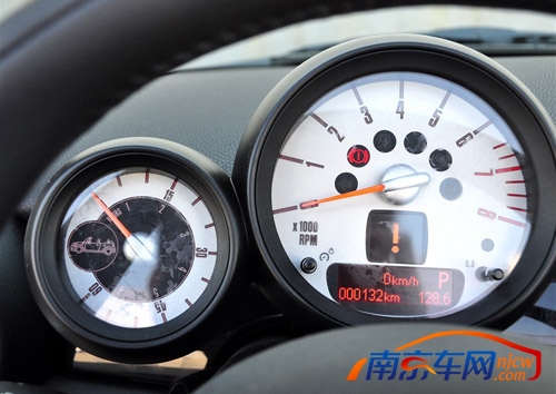 mini cooper 2011 仪表盘-南京mini cooper有现车销售优惠最高1.3万