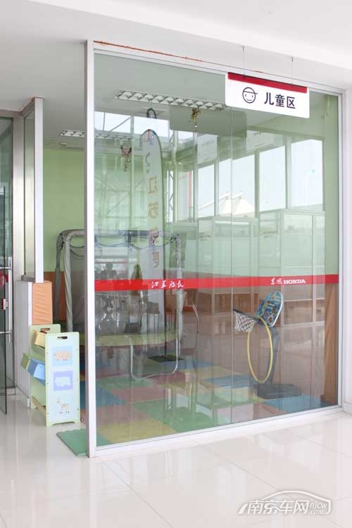 实拍江苏启辰4s店走访东风本田参数东风本田思铂睿大指挥官时候什么汽车公布图片