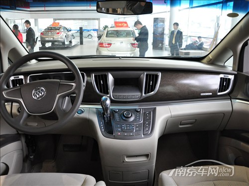 南京新款别克gl8陆尊现车销售