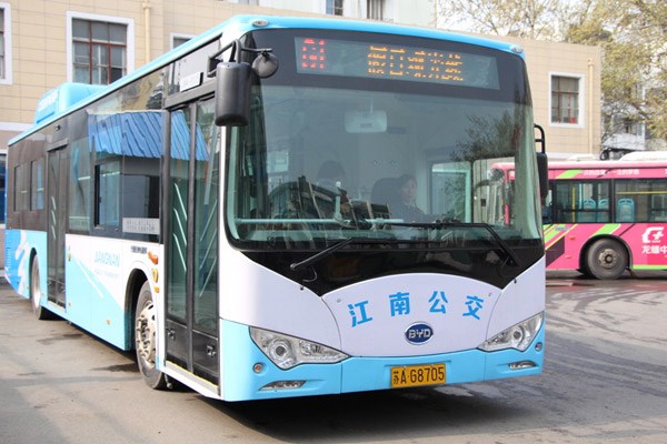 青奥会前 全南京将新增1500辆新能源公交_南京车网