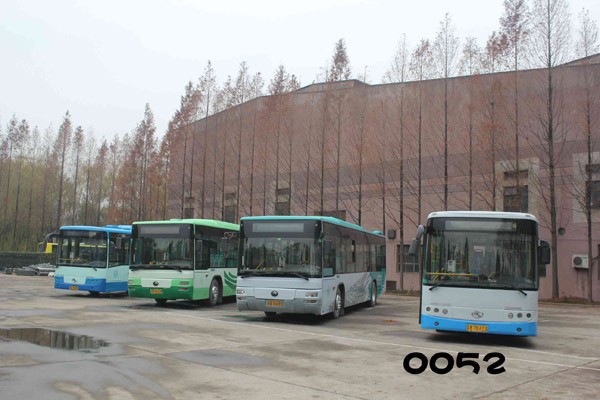 南京公交试穿“新衣” 最终方案尚未确定_南京车网