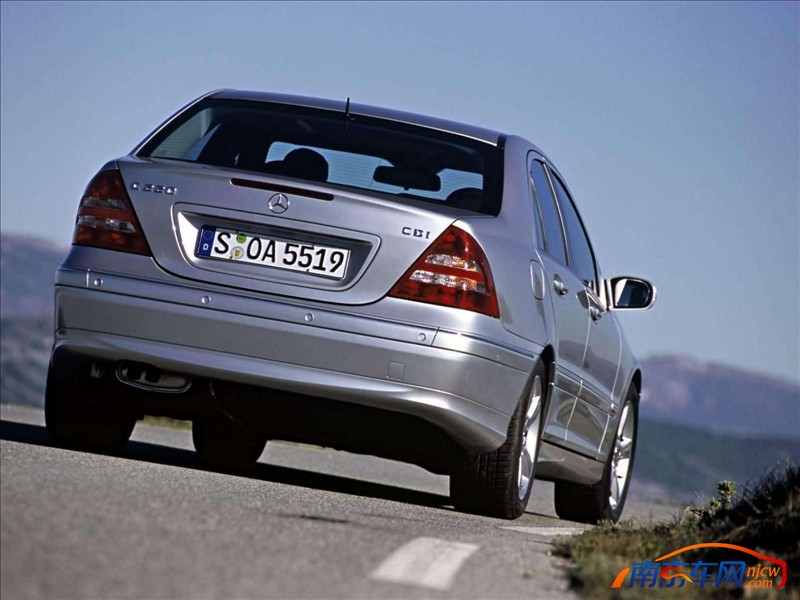 2004款梅赛德斯奔驰c220 cdi avantgarde