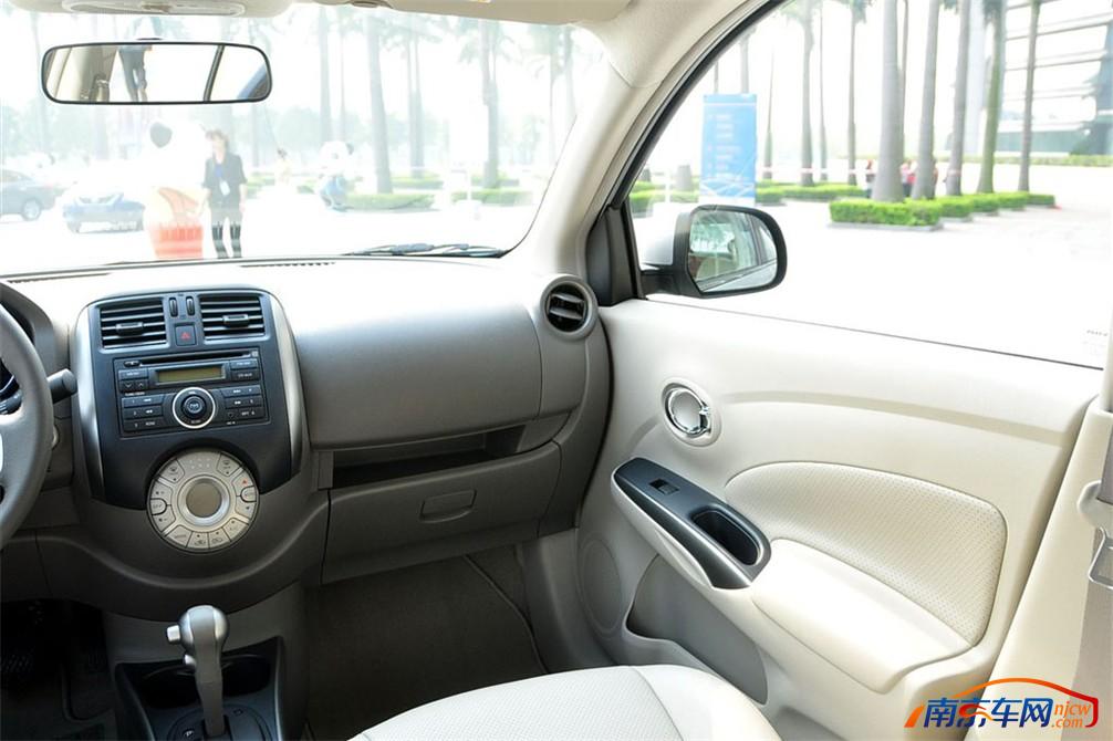 2011款东风日产 阳光 中控台