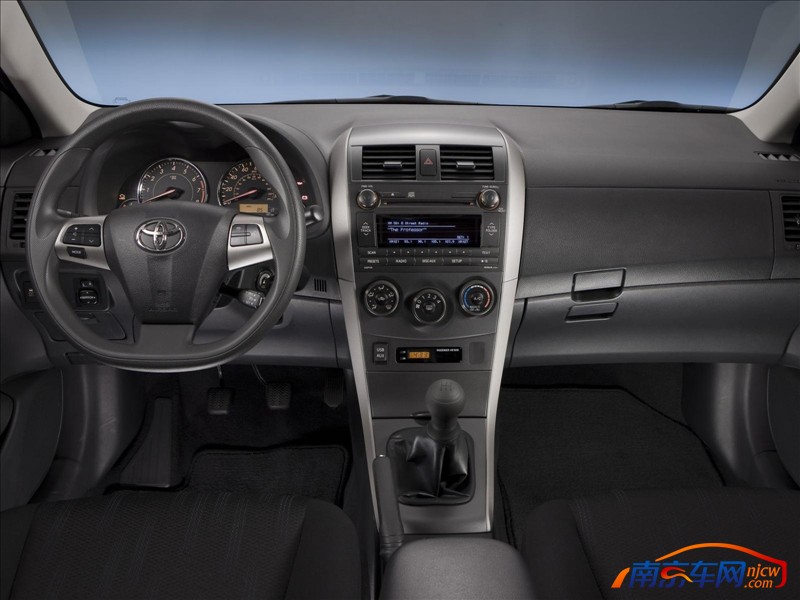 2011款丰田卡罗拉