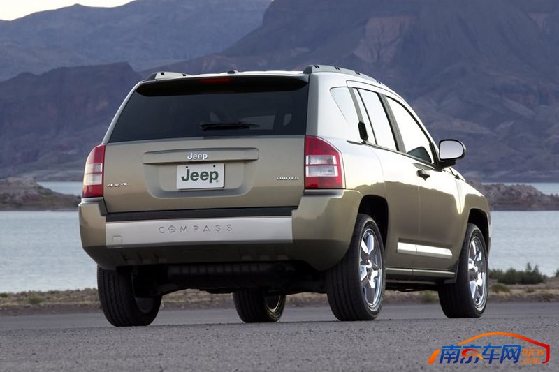 09款指南者 外观