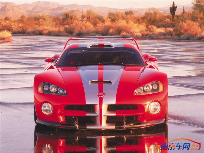 2000款道奇蝰蛇gtsr