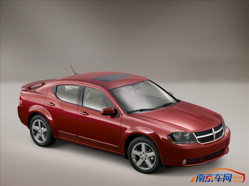2008款道奇锋哲 rt 外观