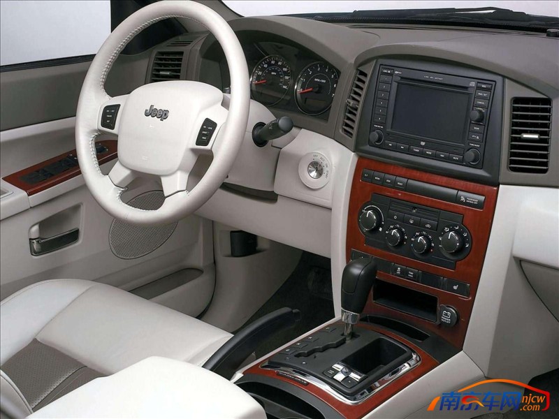 2005款吉普大切诺基 5.7 limited