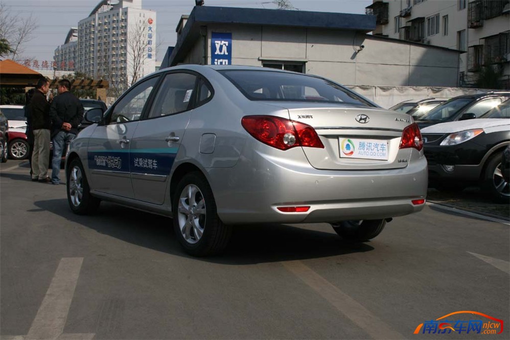 南京车网 汽车图库 北京现代 悦动 北京现代悦动