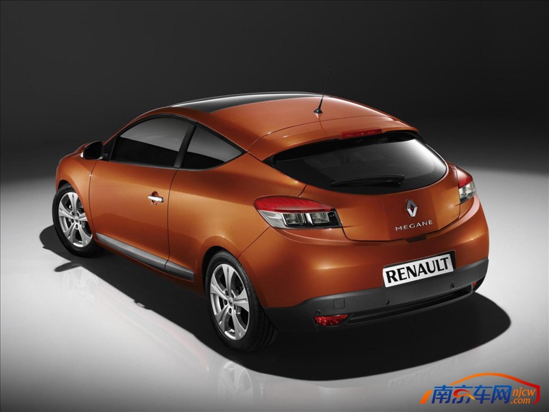 2009款雷诺梅甘娜 轿跑 外观