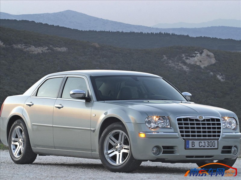 2005款克莱斯勒300c