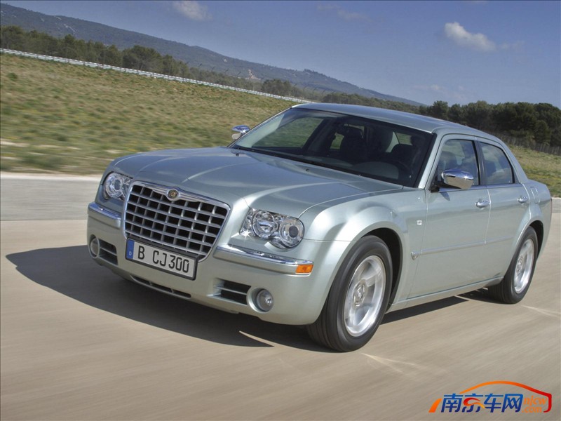 2005款克莱斯勒300c
