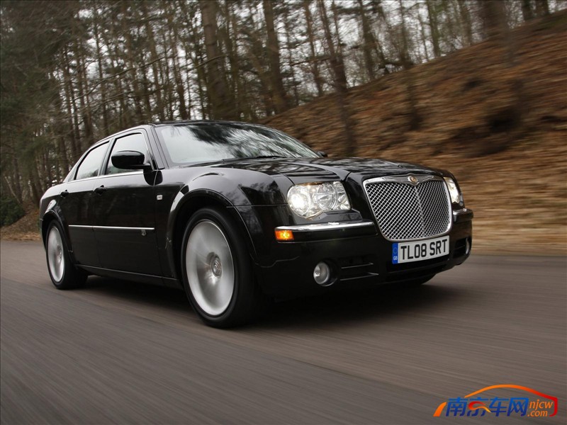 2008款克莱斯勒300c srt uk version