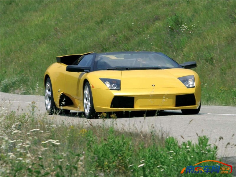 2004款蘭博基尼murcielago 敞篷車 外觀