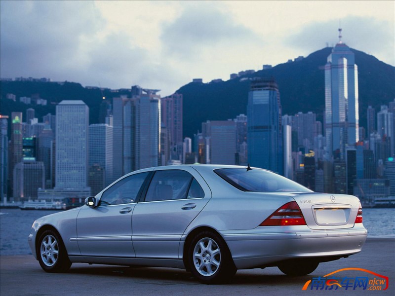 2000款梅赛德斯奔驰s-class