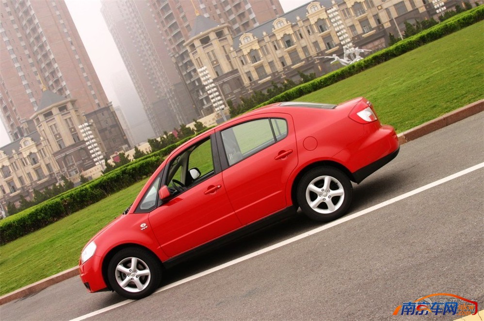 【图片】天语sx4三厢(高清)图片_天语sx4三厢(10390)_南京长安铃木