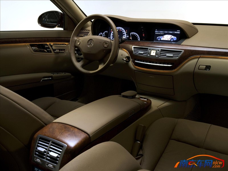 2006款梅赛德斯奔驰s-class 中控台