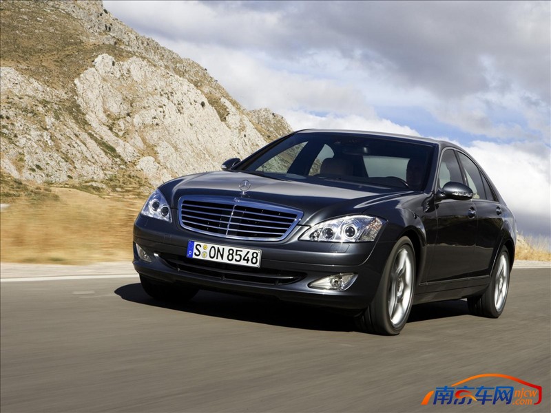 2007款梅赛德斯奔驰s500 4matic 外观
