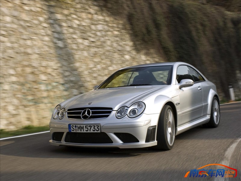 2008款梅赛德斯奔驰clk63amg黑色系列