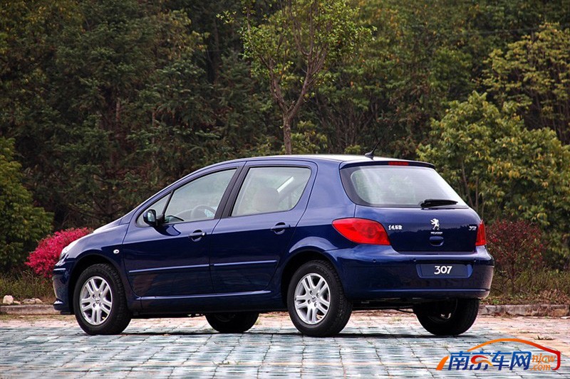 新标致307两厢