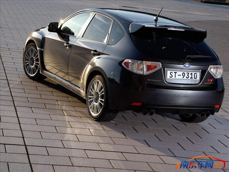 2008款斯巴鲁翼豹 wrx sti 外观