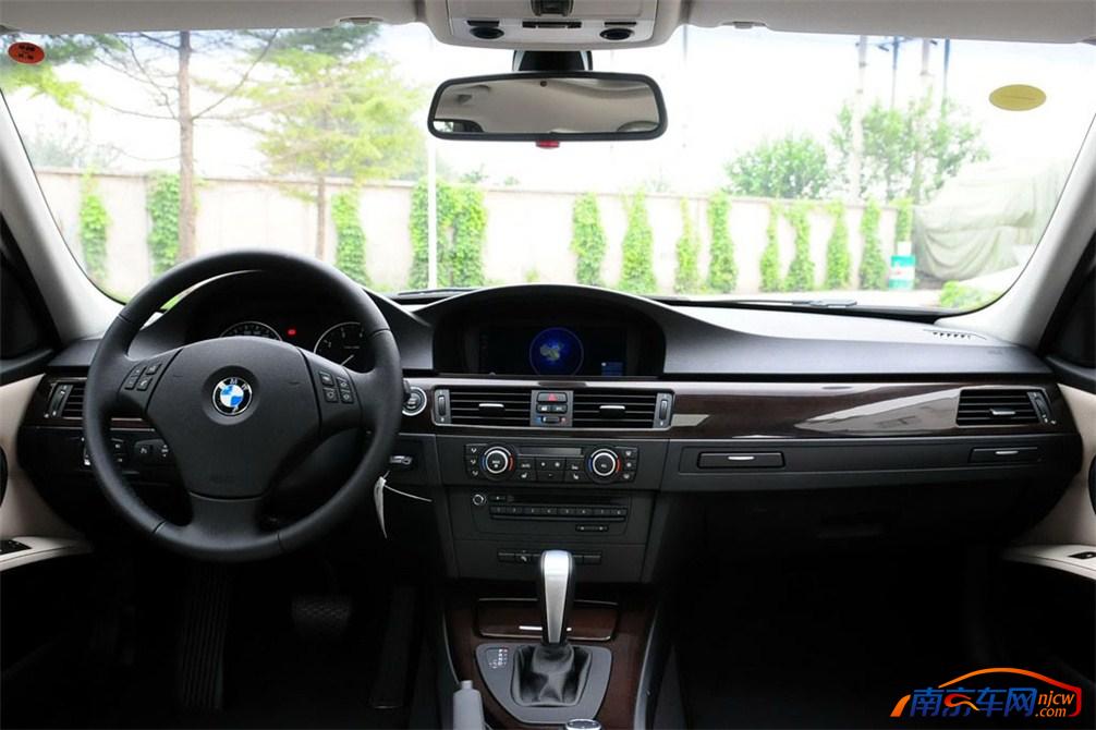 2009款华晨宝马3系 中控台