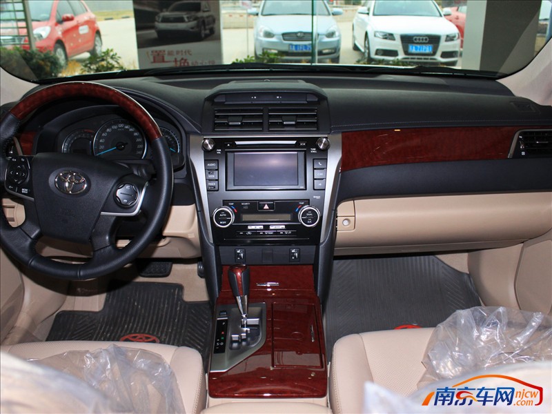 第七代凯美瑞 中控台