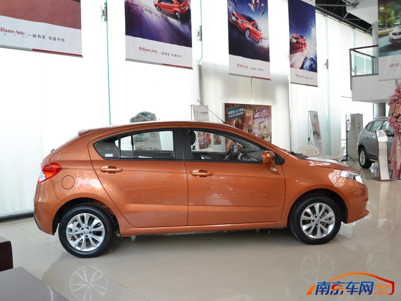 2014款华晨中华h220