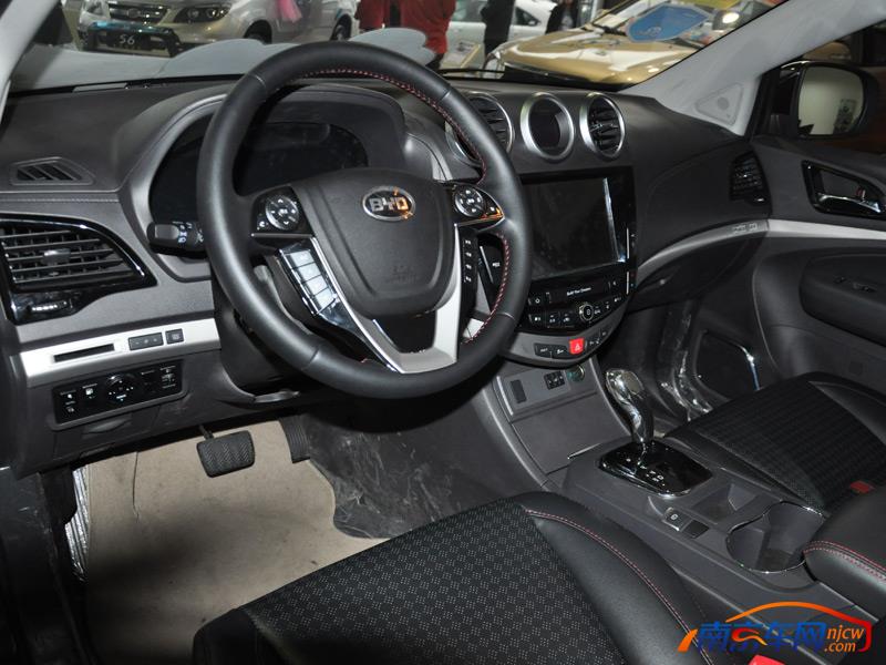 2015款 比亚迪 s7 中控台