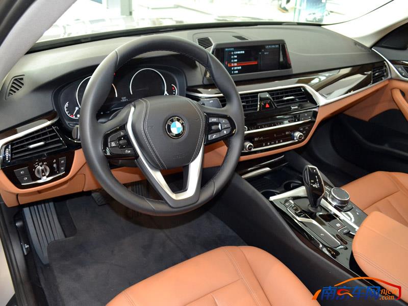 2018款 华晨宝马 5系 中控台