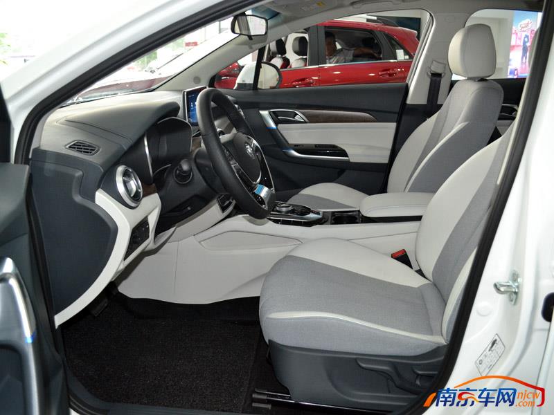 2018款北汽新能源eu