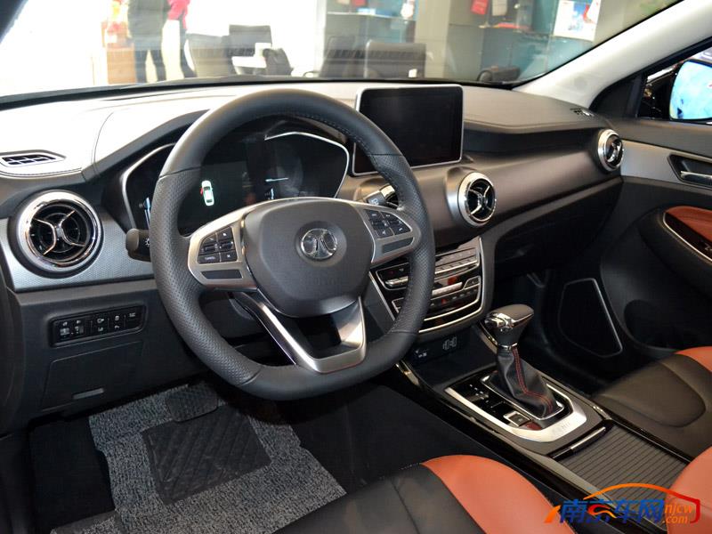 2018款 北汽绅宝智行