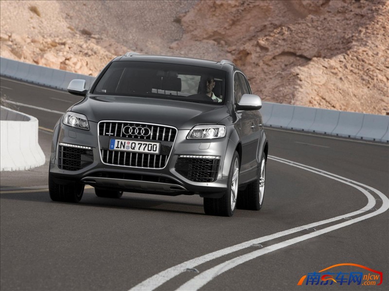 奥迪q7v12tdi