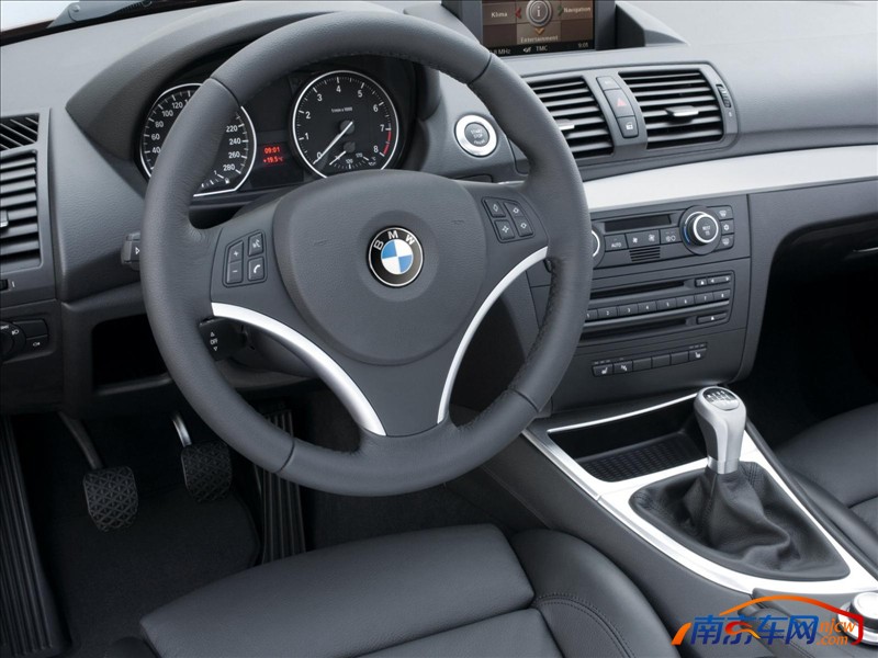 2008款宝马1系 轿跑