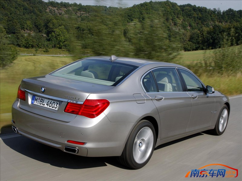 2009款宝马750li