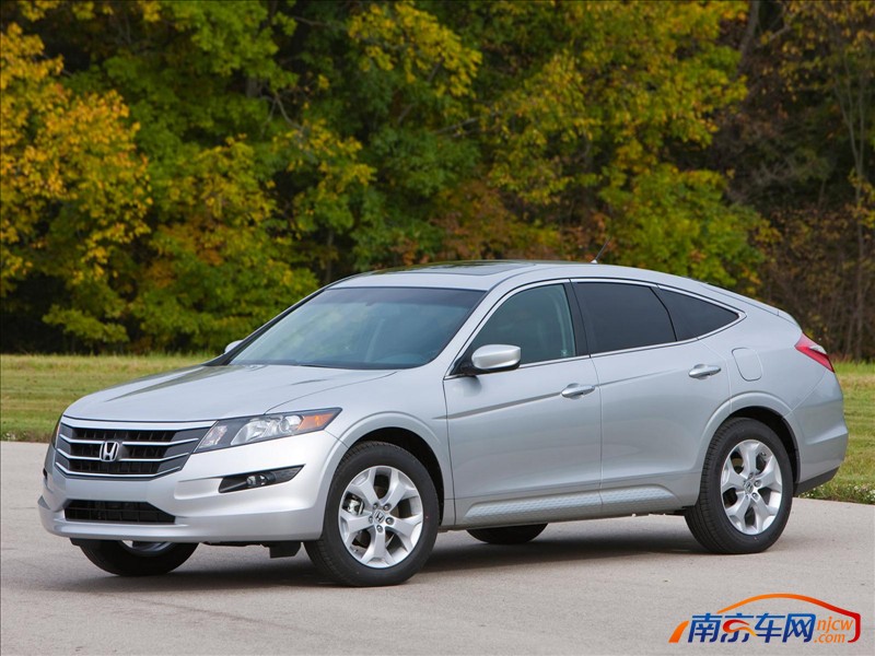 2010款本田雅阁crosstour