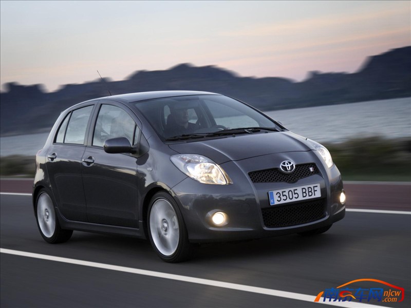 2007款丰田雅力士 ts