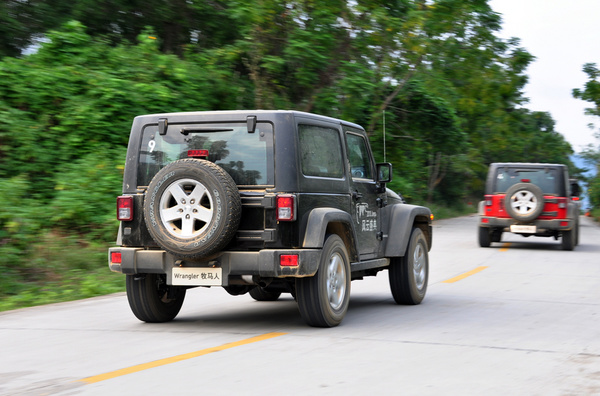 動力和越野能力_jeep wrangler牧馬人野外詳盡試駕測評_南京車網