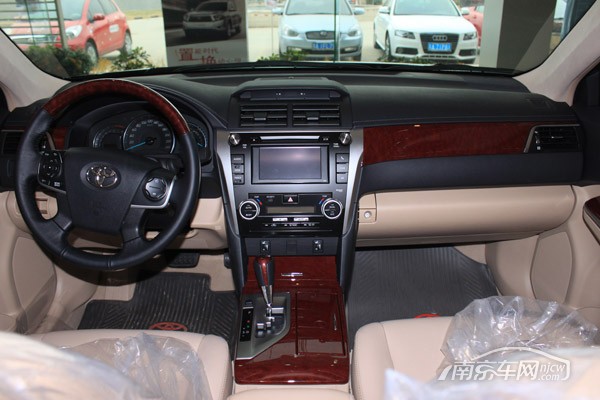 第七代凯美瑞内饰_【美图欣赏】第七代凯美瑞南京地区到店_南京车网