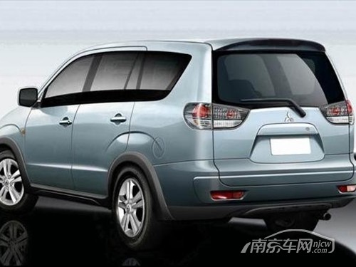 南京三菱君阁经典车型让4千元接受预订