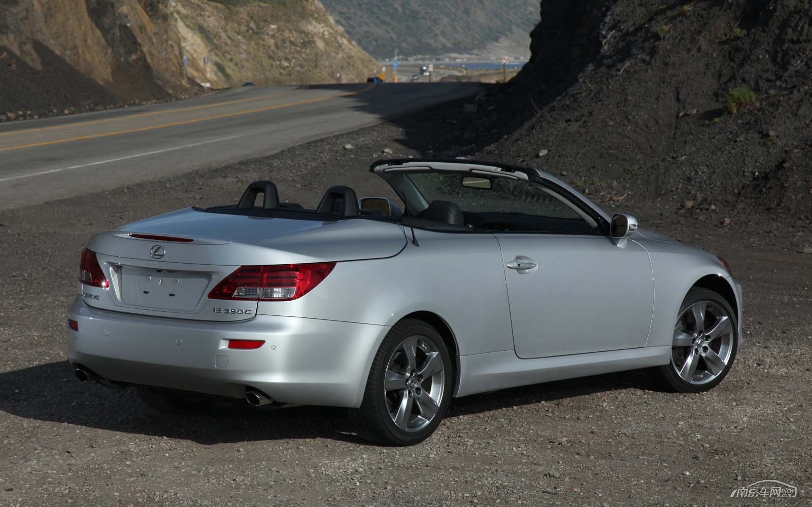 生活真精彩激情试驾雷克萨斯敞篷is