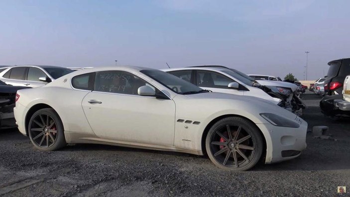 很豪横了,只要你花3000多迪拉姆(约合6000元)买"门票"就能进去淘宝了