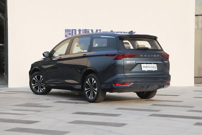 旗下首款大四座mpv五菱凯捷将于11月初上市