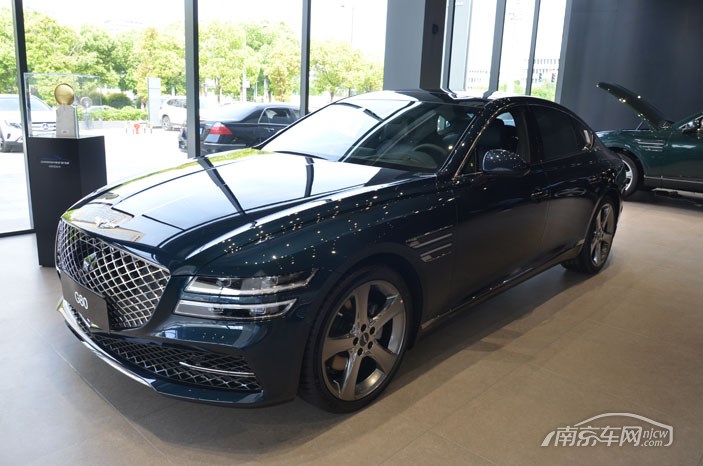 南京捷尼赛思g80少量现车全系平价销售中